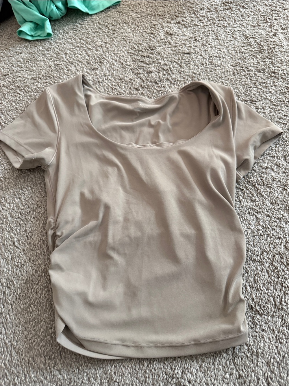Women’s Scoop Neck Short Sleeve Top - Taupe